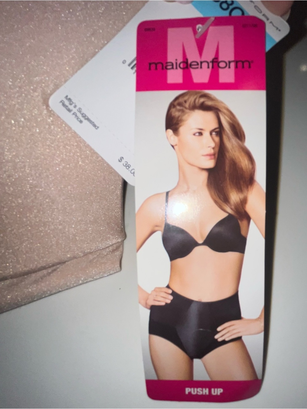 Maidenform Dream Push-Up Bra with Smooth Cups. New